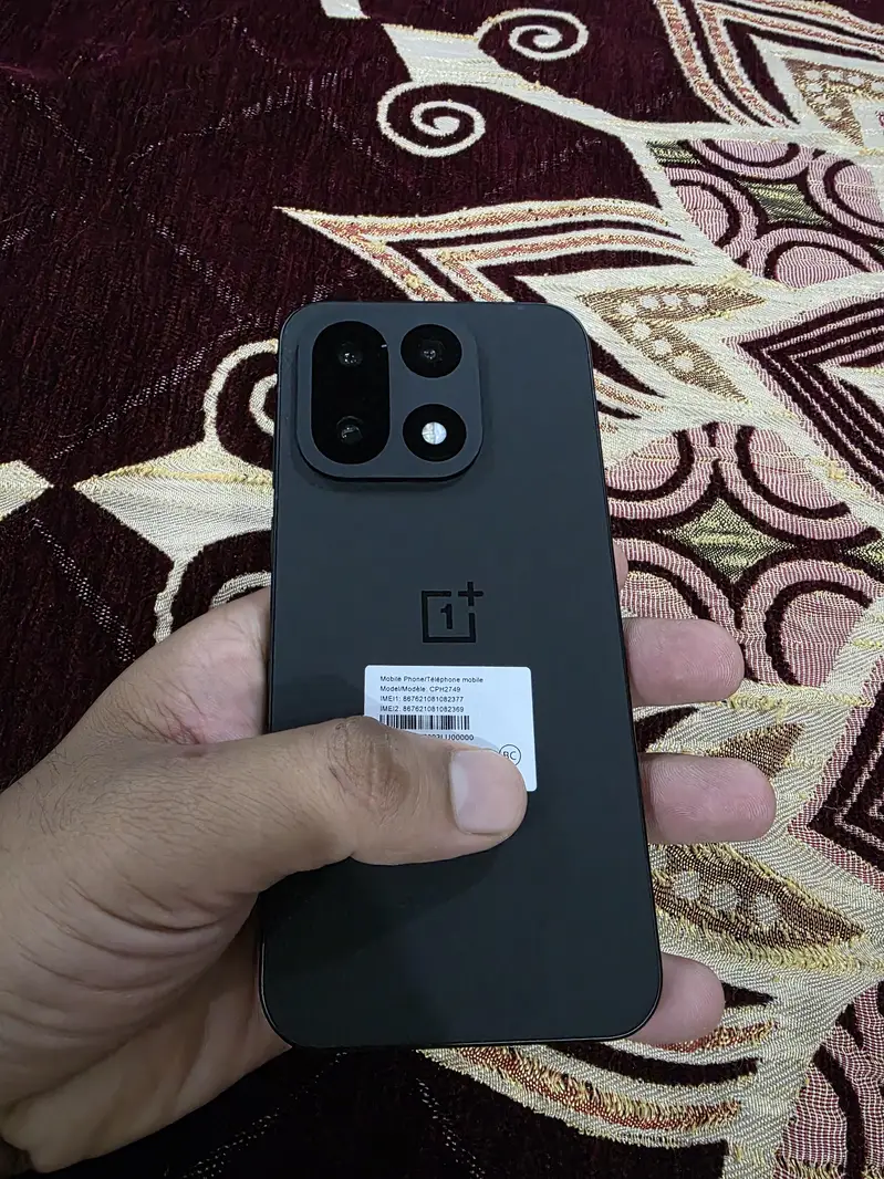 Oneplus 15 Global. offical pta approved 16/512