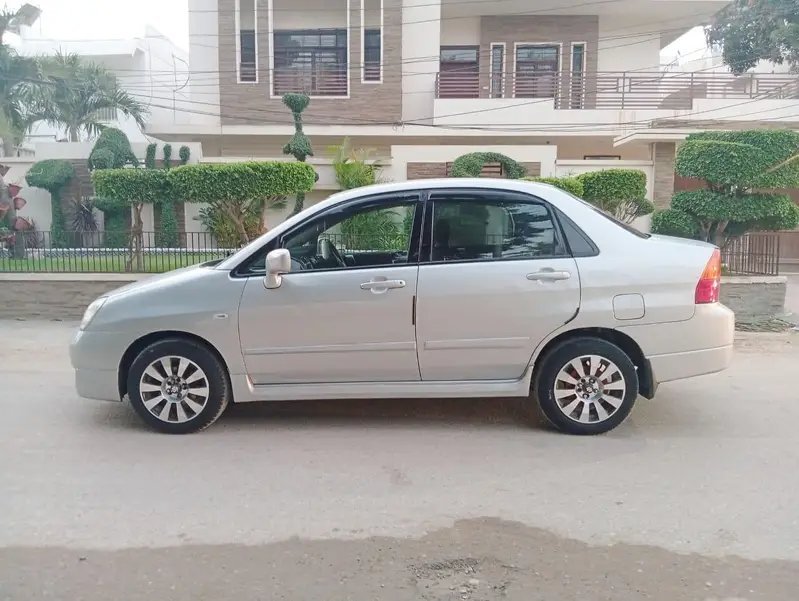 Suzuki Liana 2009